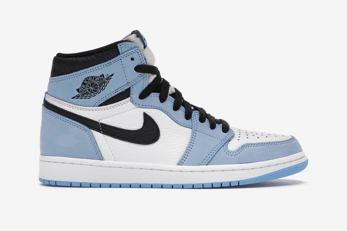 Air Jordan 1 High University Blue 